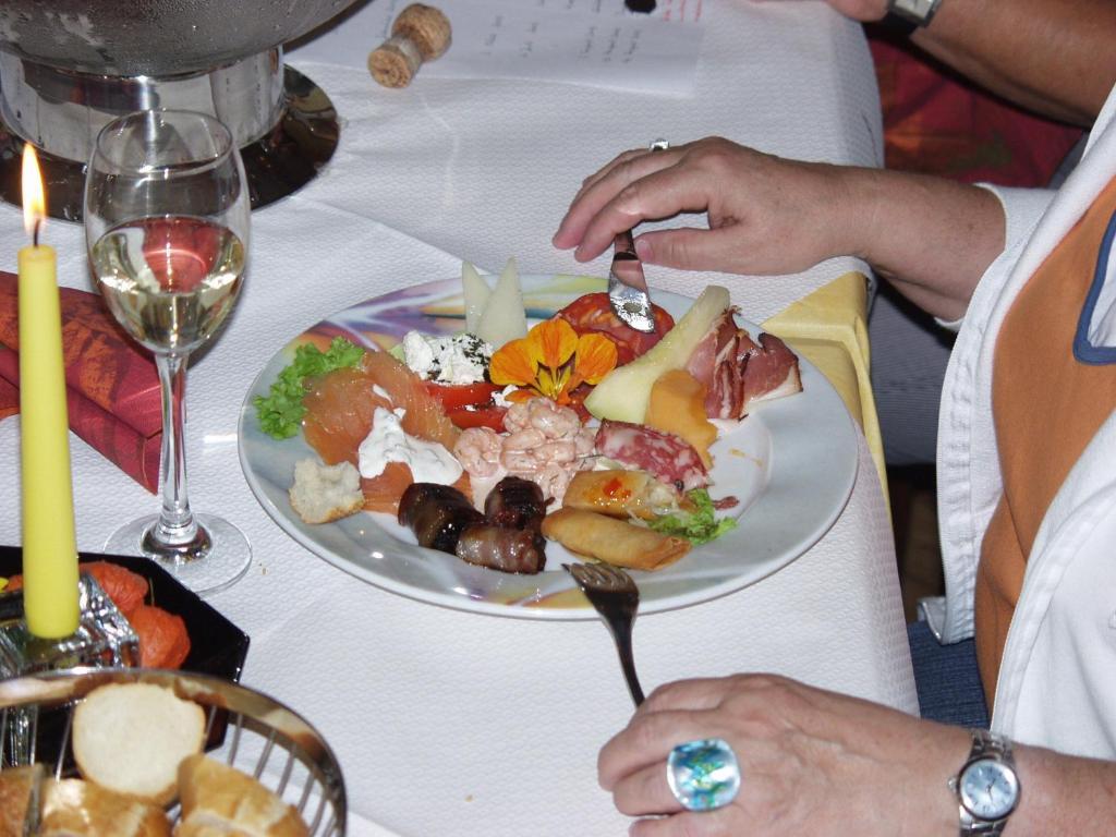 Gasthaus Storchen Hellas 하슬라흐임킨지크탈 외부 사진